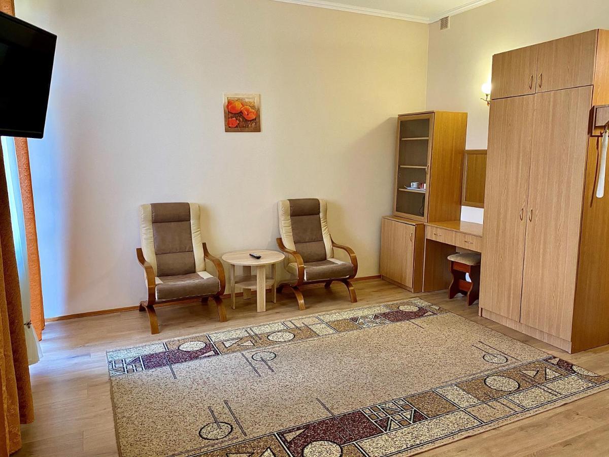 מורשין Hotel Orion מראה חיצוני תמונה