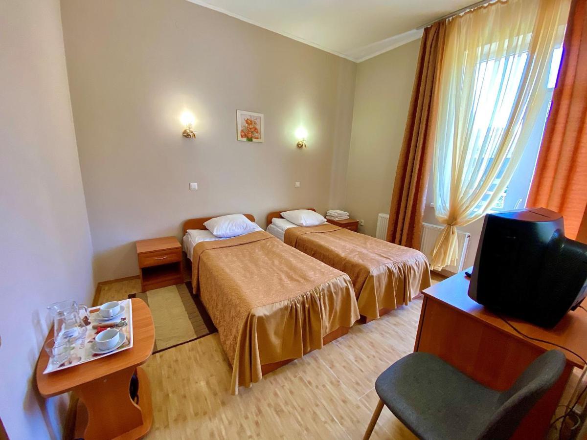 מורשין Hotel Orion מראה חיצוני תמונה