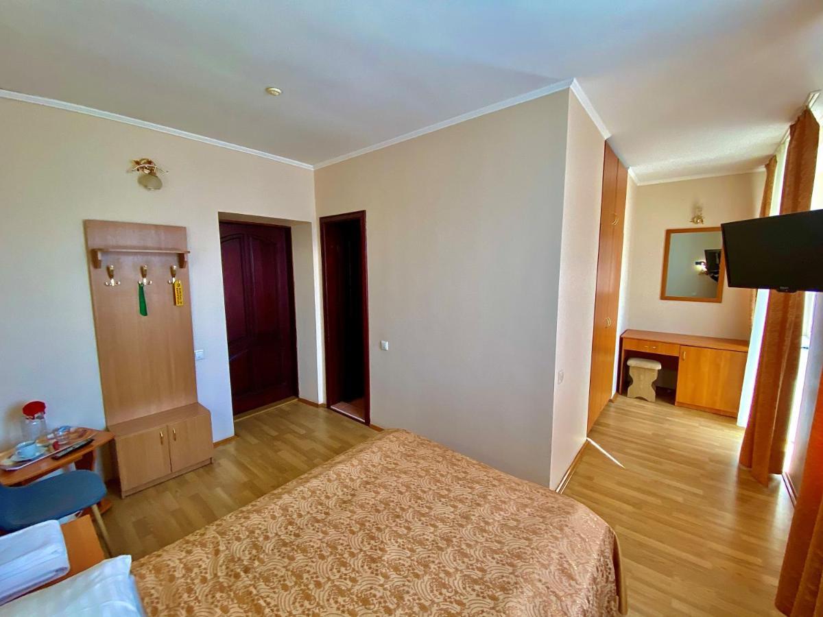 מורשין Hotel Orion מראה חיצוני תמונה