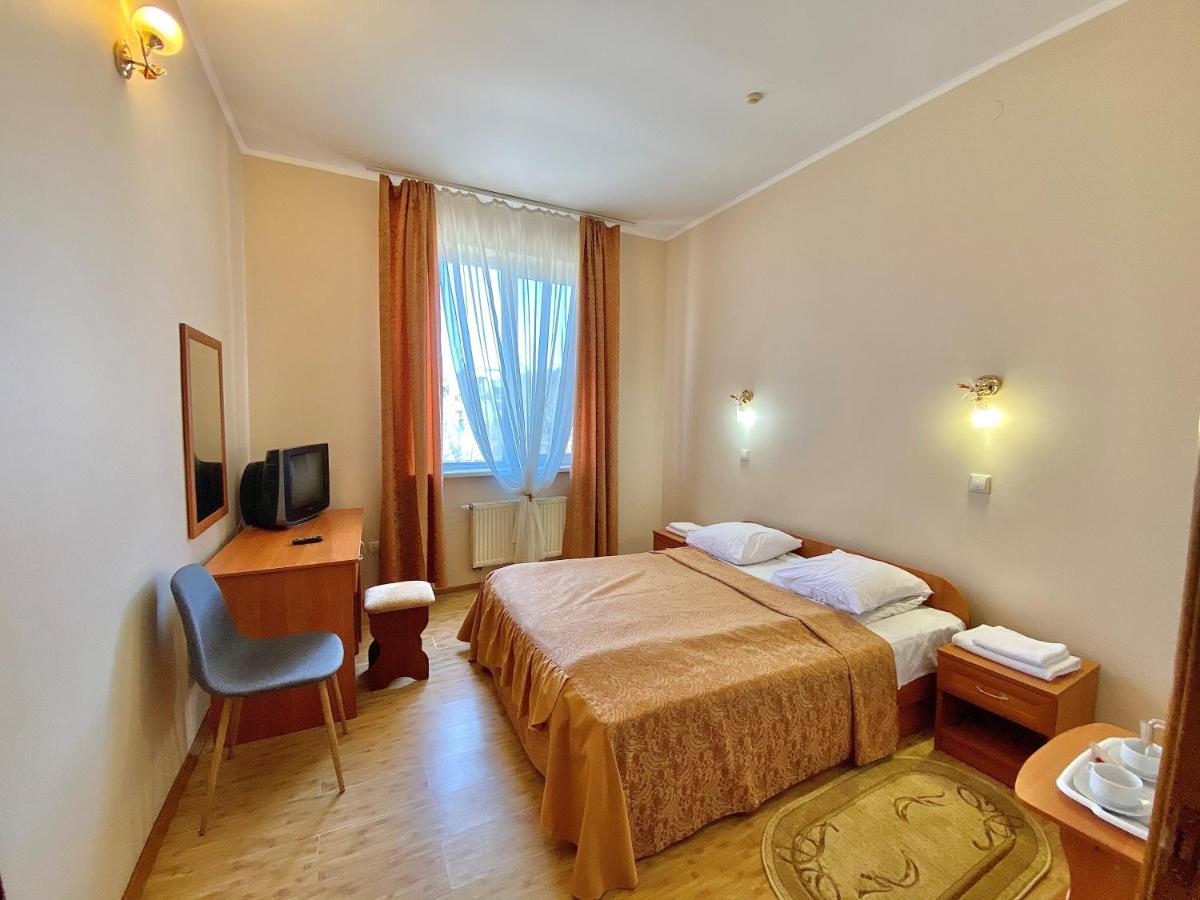 מורשין Hotel Orion מראה חיצוני תמונה